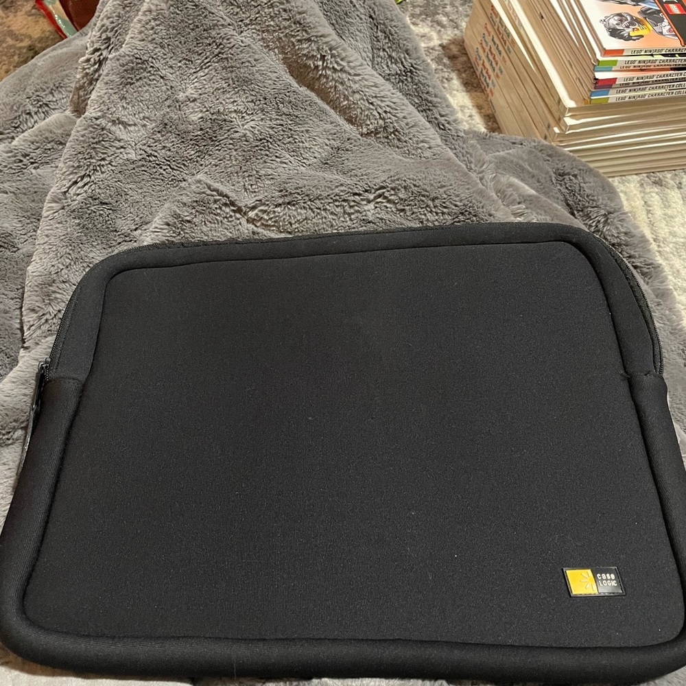 Case Logic Laptop Sleeve, Black Neoprene